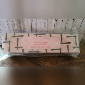NIB MaryKay Brush Oragnizer